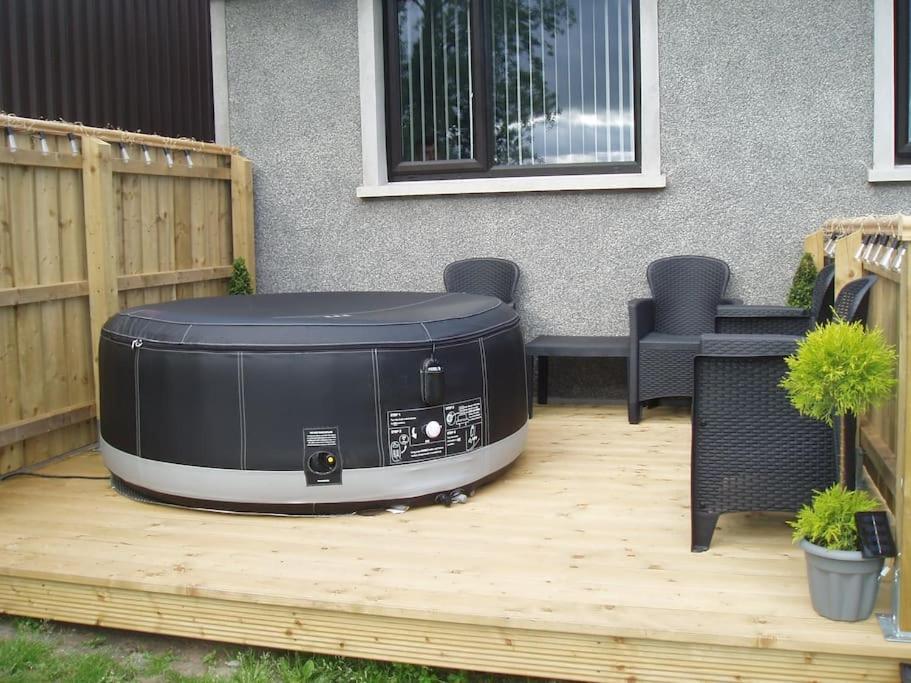 Apartamento 'Little Acre' Perfect For Business Or Pleasure Portadown Exterior foto